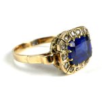 Starožitný zlatý prsten s přírodními diamanty routového výbrusu