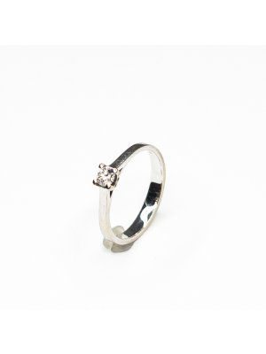 Zlatý prsten se solitérním brilianten 0,16 Ct