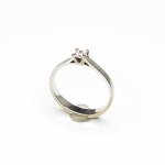 Zlatý prsten se solitérním brilianten 0,16 Ct