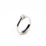 Zlatý prsten se solitérním brilianten 0,16 Ct