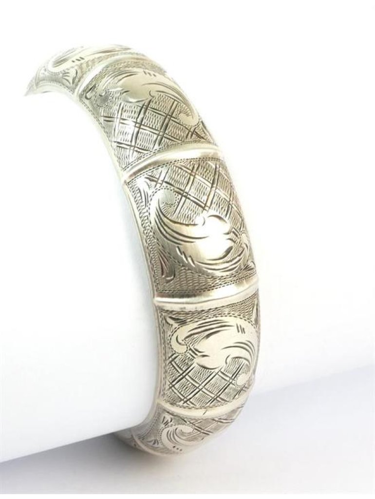 Stříbrný náramek - pevný kruh, období Art Deco