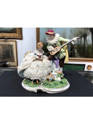 Volkstedt - Rudolstadt, Romantické dostaveníčko, velké porcelánové sousoší