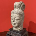 HLAVA BÓDHISATTVY KUAN-JIN, Čína, 6.-7. století