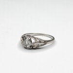 Platinový prsten se solitérním briliantem 0,70 ct