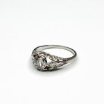 Platinový prsten se solitérním briliantem 0,70 ct