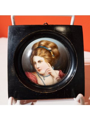 Miniatura, malba na porcelánu