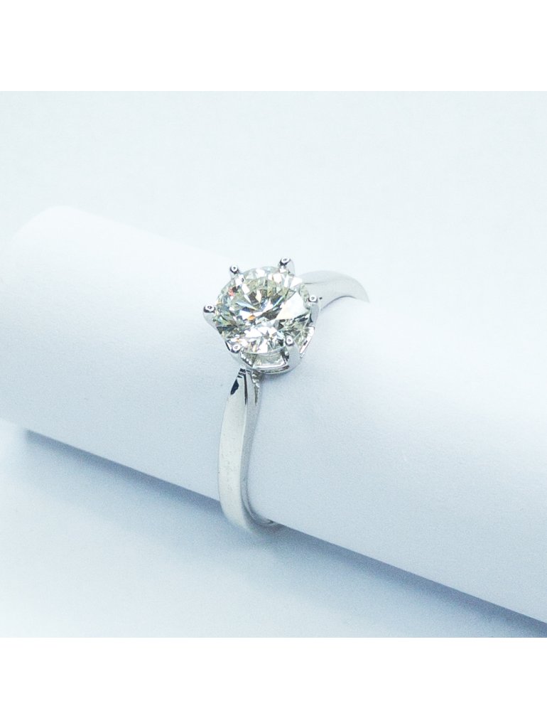 Luxusní zlatý prsten s briliantem 1,04 Ct