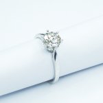Luxusní zlatý prsten s briliantem 1,04 Ct