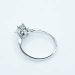 Luxusní zlatý prsten s briliantem 1,04 Ct