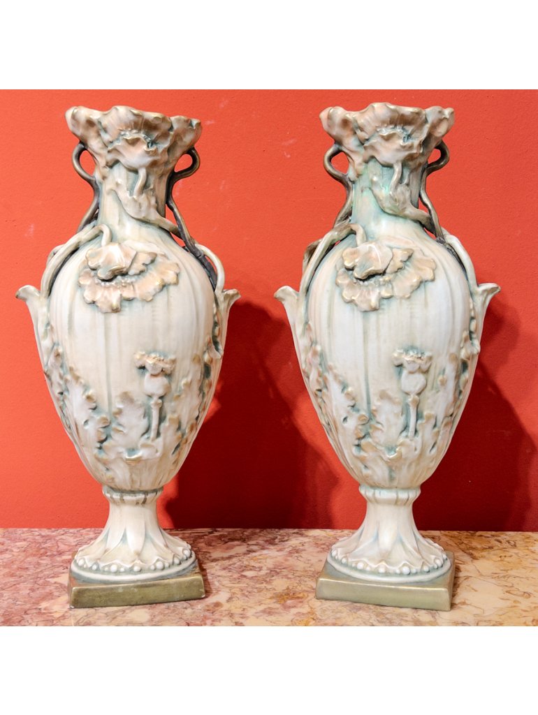 Amphora,Trnovany, Secesní párové vázy