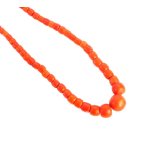 Korálový náhrdelník se zlatým uzávěrem