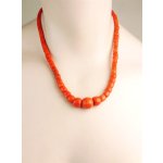 Korálový náhrdelník se zlatým uzávěrem