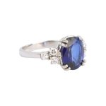Briliantový prsten se safírem