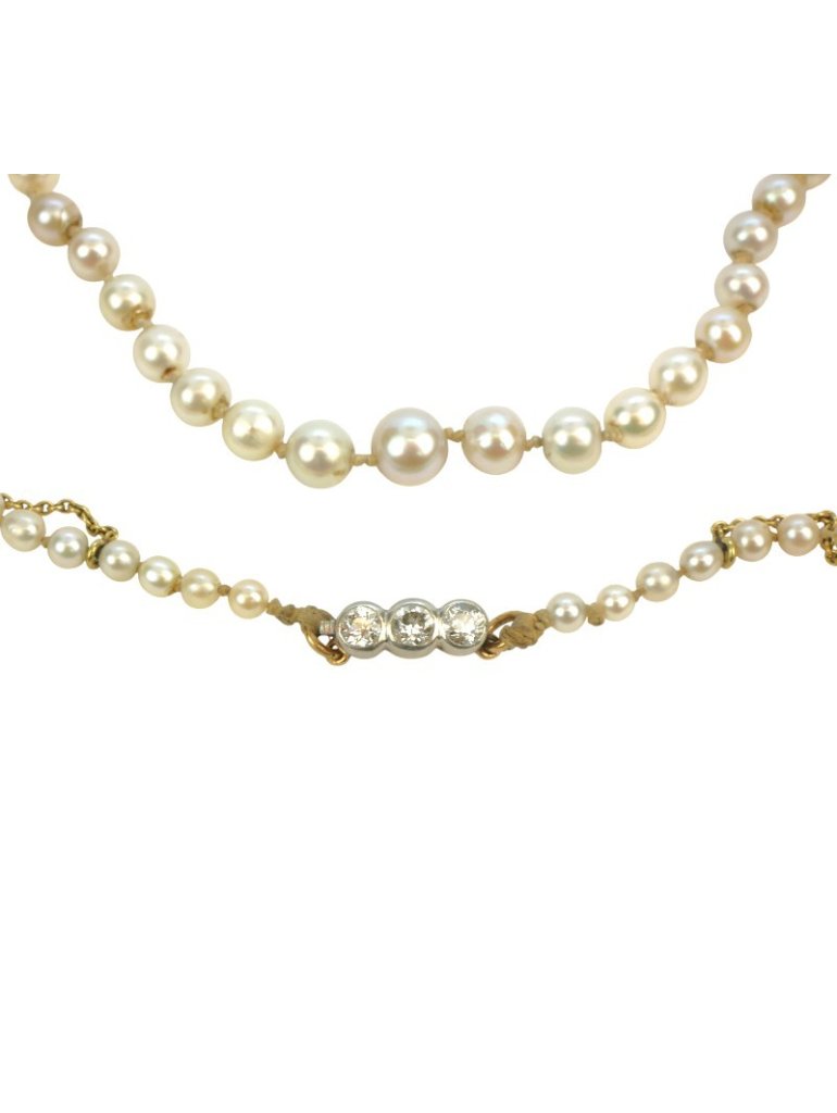 Perlový náhrdelník se zlatým zapínáním a brilianty