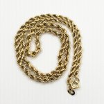 Zlatý náhrdelník, Valis