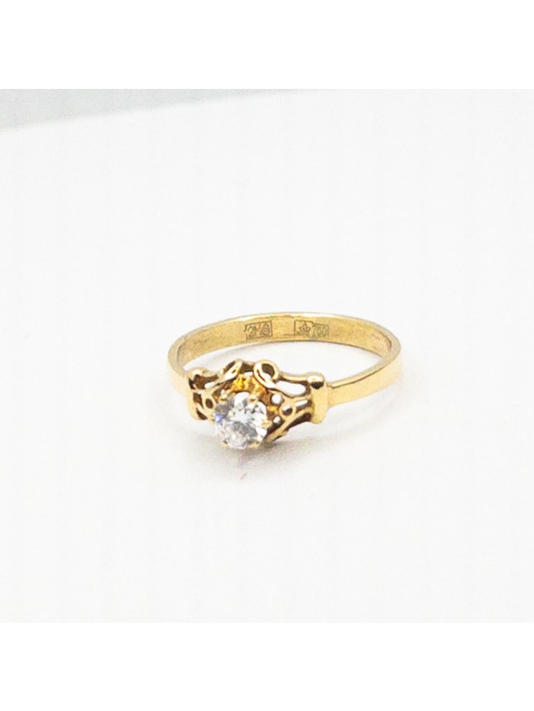 Zlatý prsten se solitérním briliantem 0,25 ct