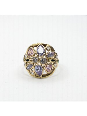 Zlatý prsten s ametysty, safíry a zelenými granáty