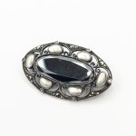 Theodor Fahrner, Secesní stříbrná brož