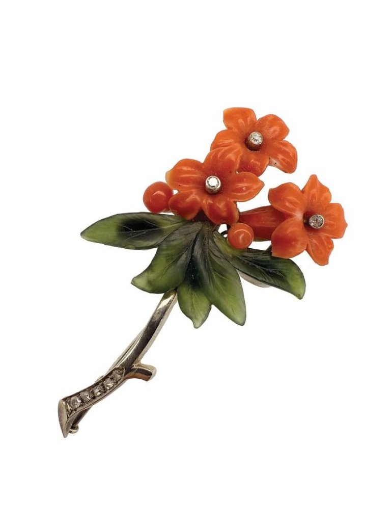 Zlatá brož s broušeným korálem, nefritem a diamanty