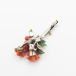 Zlatá brož s broušeným korálem, nefritem a diamanty