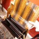 Kabelka z hadí kůže