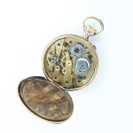 Zlaté kapesní hodinky, jeptišky